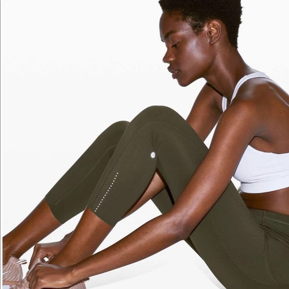Lululemon Fast and Free 23” size 2